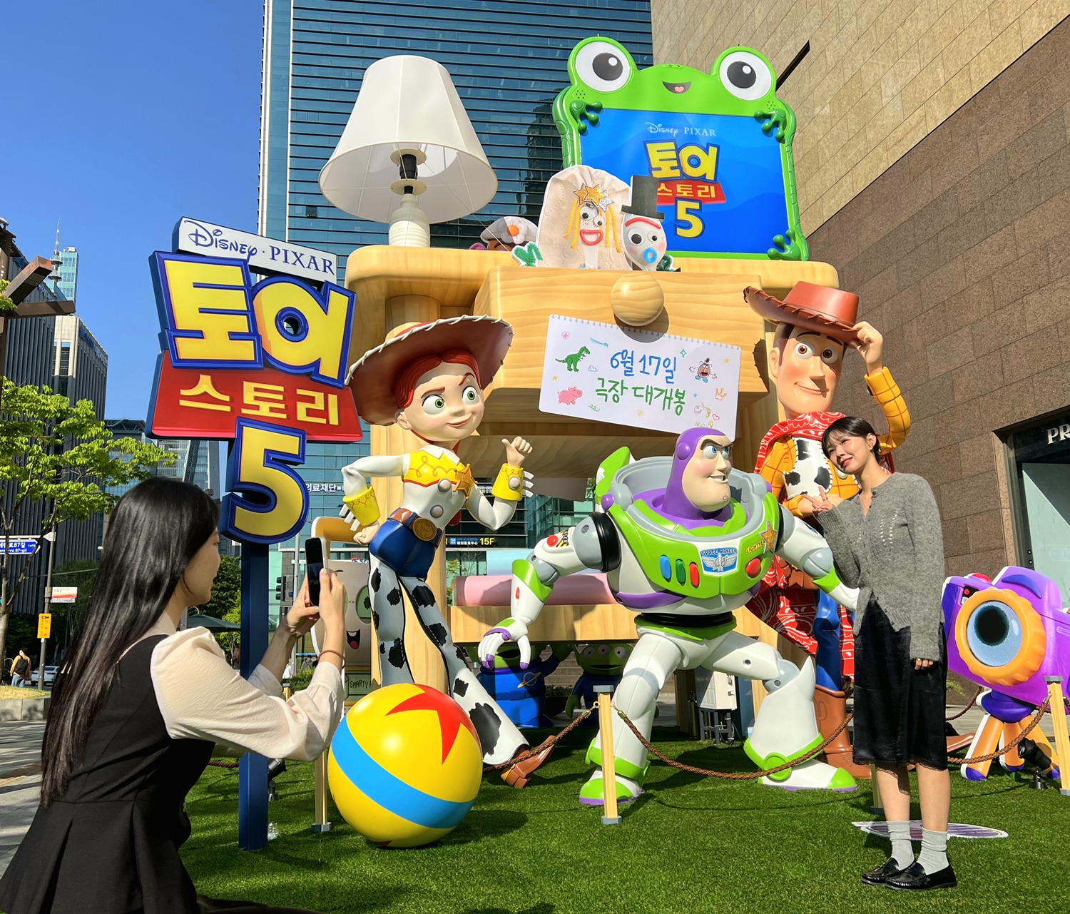 현대백화점, 디즈니코리아와 함께 ‘토이 스토리’ 테마 행사 연다 3-Image